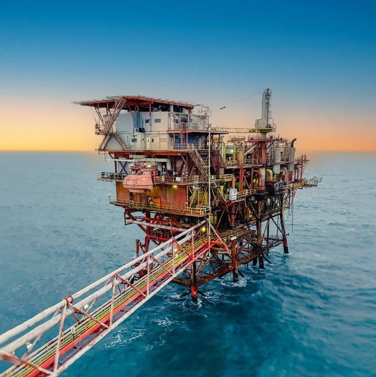 offshore plaform pipes